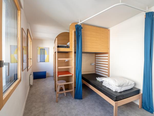 UCPA SPORT STATION HOSTEL PARIS : photo 2 de la chambre chambre quadruple