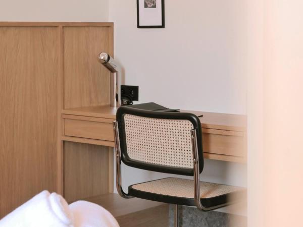 Hotel Moderne : photo 6 de la chambre chambre lit king-size standard