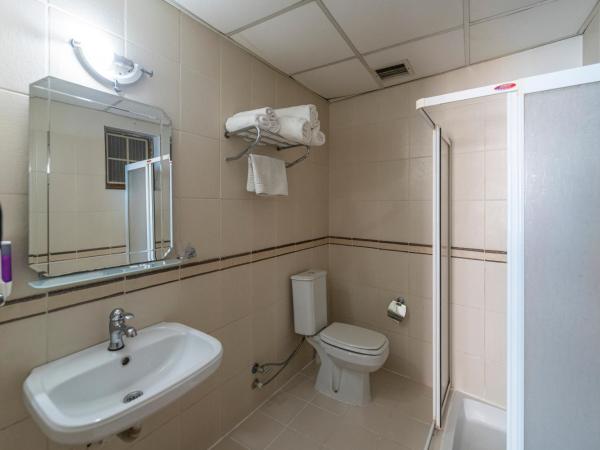 Şehir Hotel : photo 4 de la chambre chambre triple