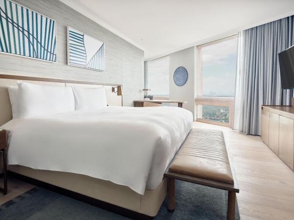 JW Marriott Hotel Mexico City Polanco : photo 1 de la chambre suite principale avec accès au salon exécutif, 1 lit king-size et canapé-lit