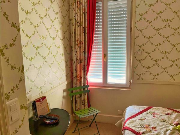 LE JARDIN DU VENDOME : photo 2 de la chambre chambre simple - vue sur jardin