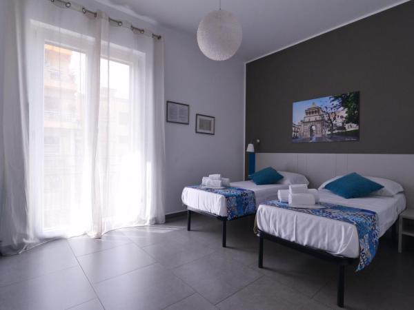 B&B Le Porte Del Centro : photo 5 de la chambre chambre double deluxe avec salle de bains privative