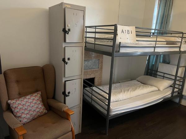 The Walrus Bar and Hostel : photo 2 de la chambre lit dans dortoir pour femmes de 4 lits