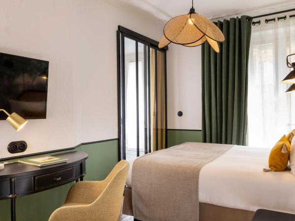 Avalon Cosy Hotel Paris : photo 4 de la chambre chambre double supérieure avec baignoire