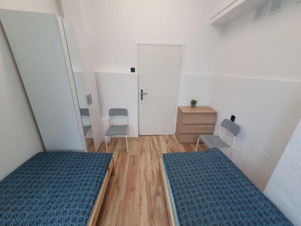 VasylOk : photo 2 de la chambre chambre lits jumeaux