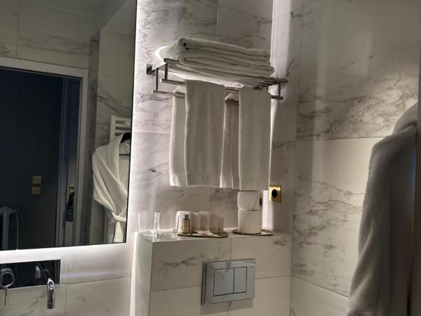 Beausejour Ranelagh : photo 8 de la chambre chambre double ou lits jumeaux deluxe - vue sur ville