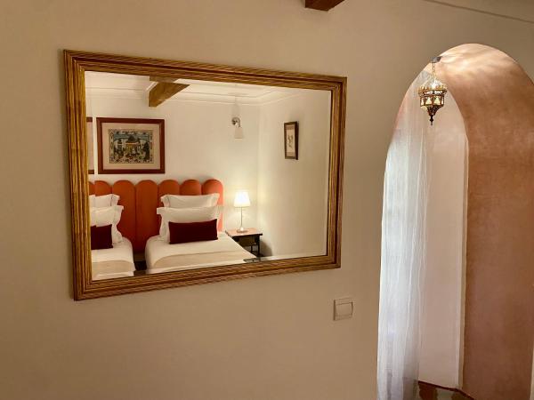 Riad Zamane & Spa Fès : photo 4 de la chambre suite junior - warda (2 lits simples ou 1 lit king-size)