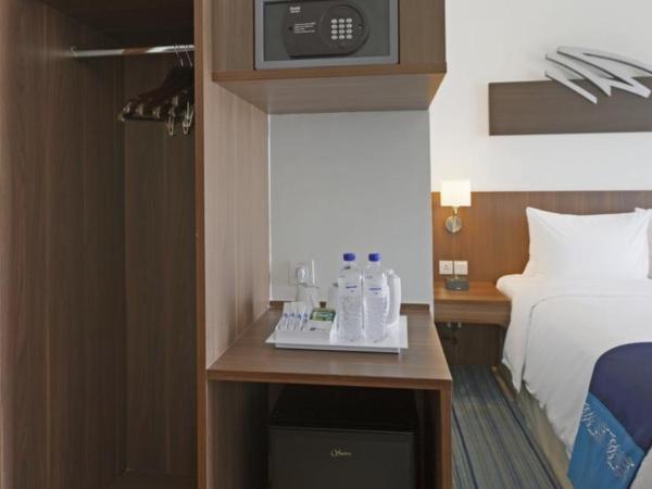 Holiday Inn Express Jakarta Pluit Citygate, an IHG Hotel : photo 3 de la chambre chambre d'angle lit queen-size standard
