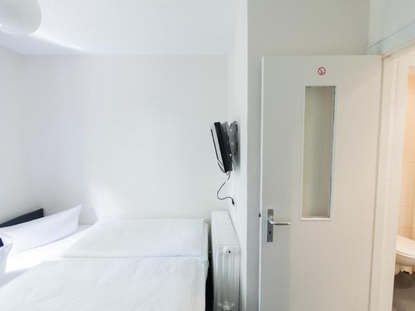 Arcade Hotel & Hostel Hamburg : photo 6 de la chambre chambre double avec toilettes