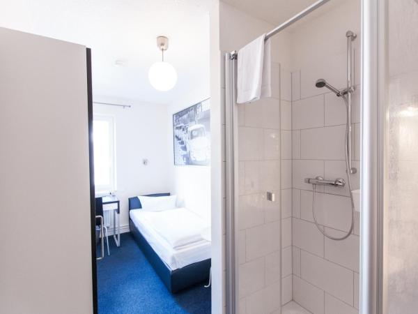 Arcade Hotel & Hostel Hamburg : photo 3 de la chambre chambre simple avec toilettes communes