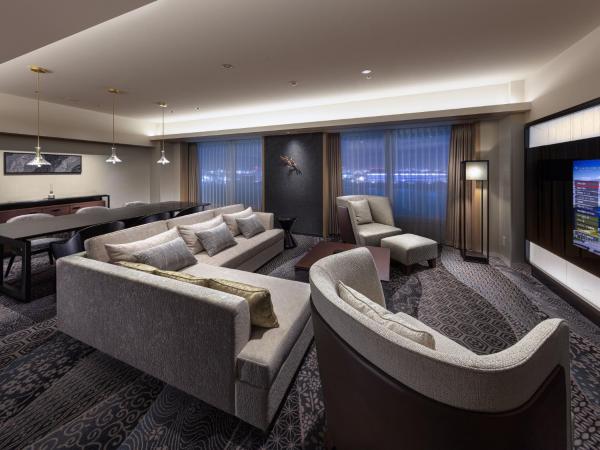Villa Fontaine Premier Haneda Airport : photo 1 de la chambre fontaine suite room with river view - non-smoking