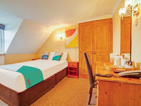 The Gullivers Hotel : photo 2 de la chambre chambre double avec salle de bains commune