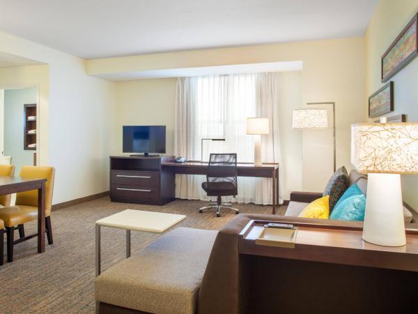 Residence Inn by Marriott Orlando Downtown : photo 2 de la chambre suite 1 chambre lit king-size