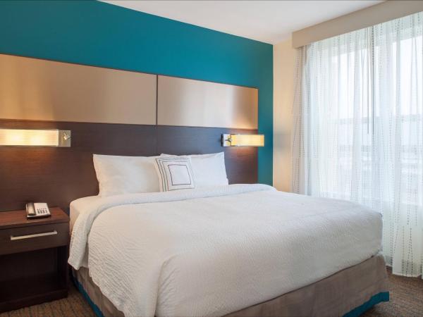 Residence Inn by Marriott Orlando Downtown : photo 1 de la chambre suite 2 chambres avec lit king-size et lit queen-size