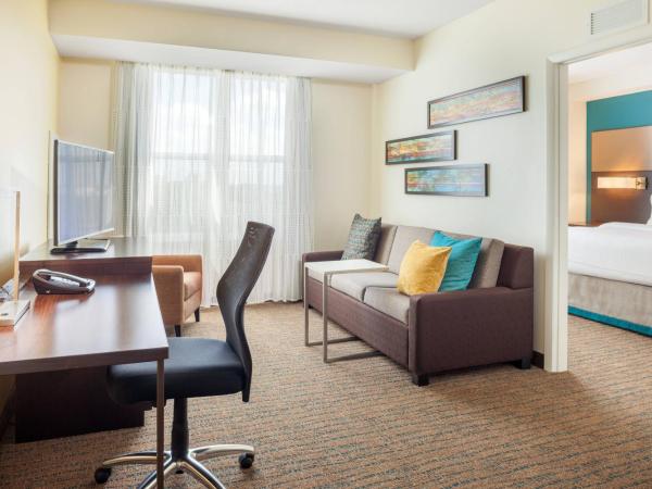 Residence Inn by Marriott Orlando Downtown : photo 3 de la chambre suite 2 chambres avec lit king-size et lit queen-size