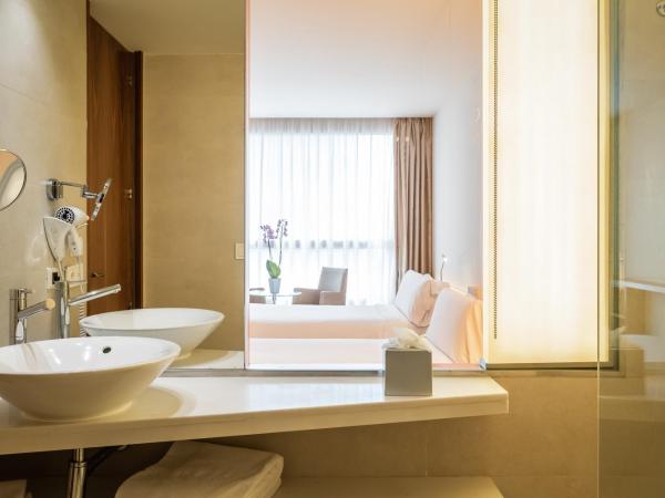 Hotel SB Diagonal Zero 4 Sup : photo 4 de la chambre chambre double ou lits jumeaux supérieure - vue sur mer