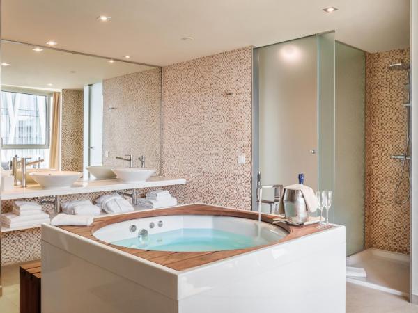 Hotel SB Diagonal Zero 4 Sup : photo 6 de la chambre suite avec jacuzzi