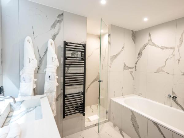 Le Vallon de Valrugues & Spa : photo 3 de la chambre suite deluxe avec terrasse et accès gratuit au spa