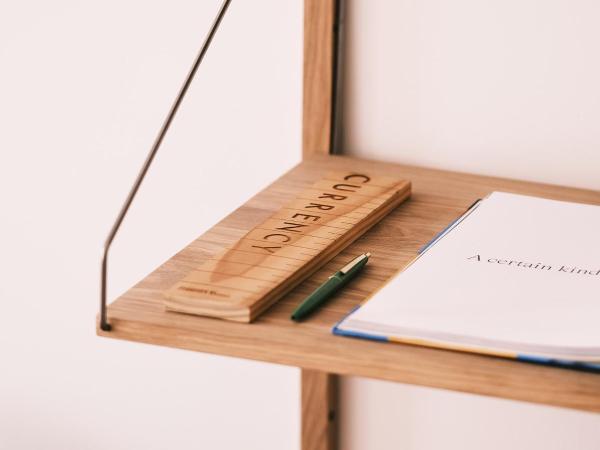 guesthouse by good neighbor : photo 5 de la chambre suite lit king-size avec balcon