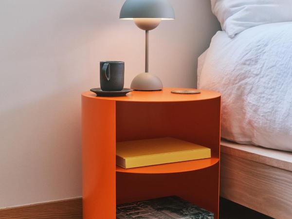 guesthouse by good neighbor : photo 8 de la chambre suite lit king-size avec balcon