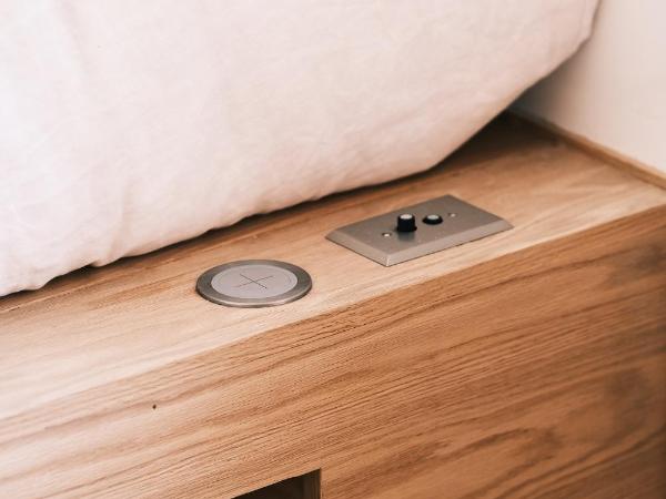 guesthouse by good neighbor : photo 2 de la chambre chambre lit queen-size - vue sur jardin