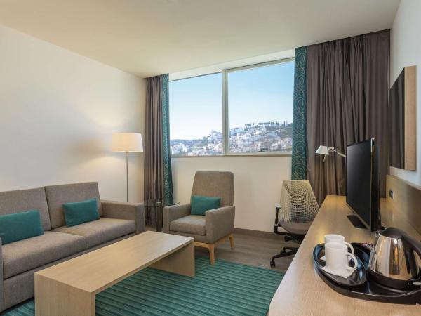 Hilton Garden Inn Tanger City Centre : photo 2 de la chambre suite 1 chambre lit king-size