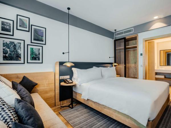 Hilton Garden Inn Casablanca Sud : photo 4 de la chambre suite 1 chambre lit king-size