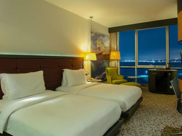 DoubleTree By Hilton Istanbul - Moda : photo 3 de la chambre chambre lits jumeaux deluxe - vue sur mer