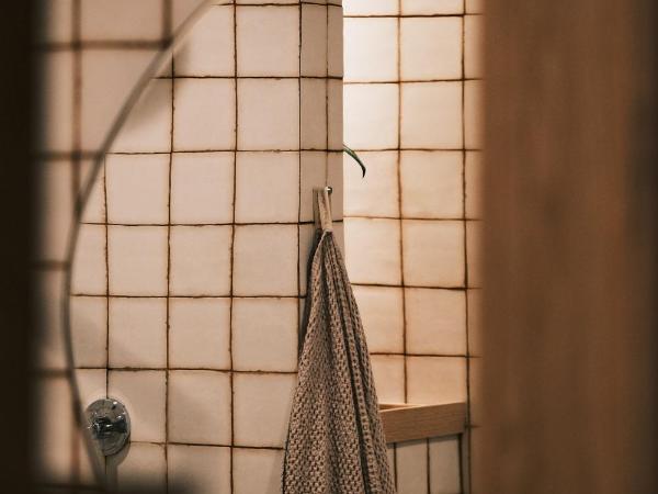 guesthouse by good neighbor : photo 6 de la chambre chambre lit queen-size