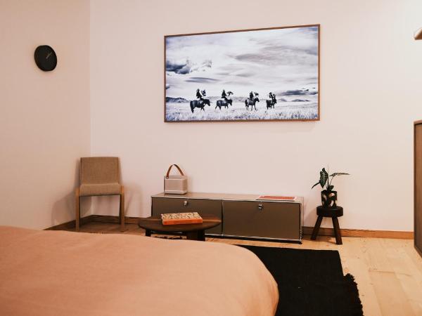 guesthouse by good neighbor : photo 2 de la chambre chambre lit queen-size