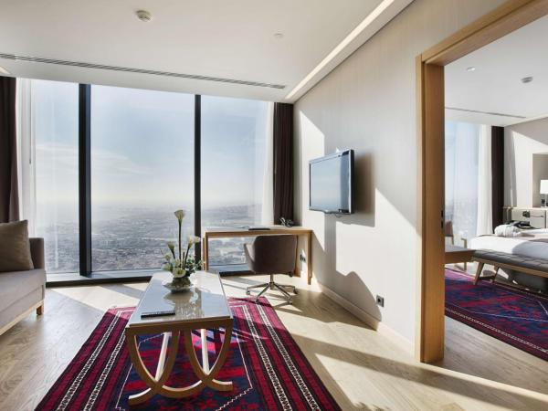 DoubleTree by Hilton Istanbul-Avcilar : photo 2 de la chambre suite avec 1 chambre lit king-size 