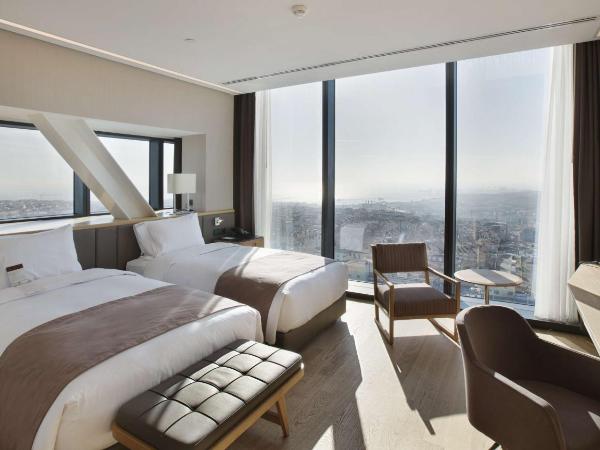 DoubleTree by Hilton Istanbul-Avcilar : photo 1 de la chambre chambre lits jumeaux de luxe avec vue panoramique