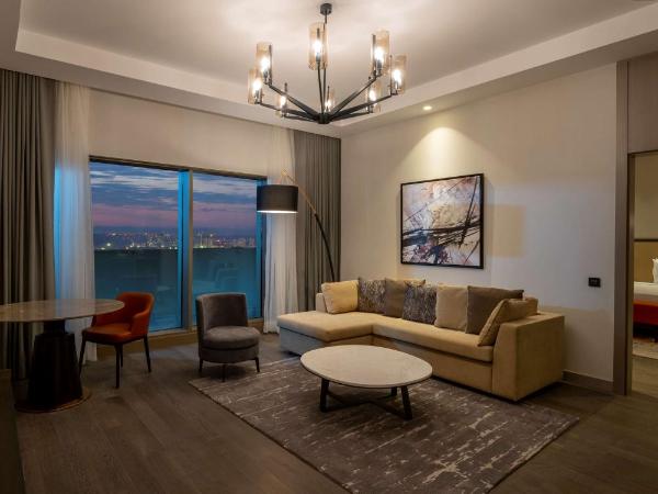 Hilton Mall Of Istanbul : photo 2 de la chambre suite 1 chambre lit king-size avec terrasse