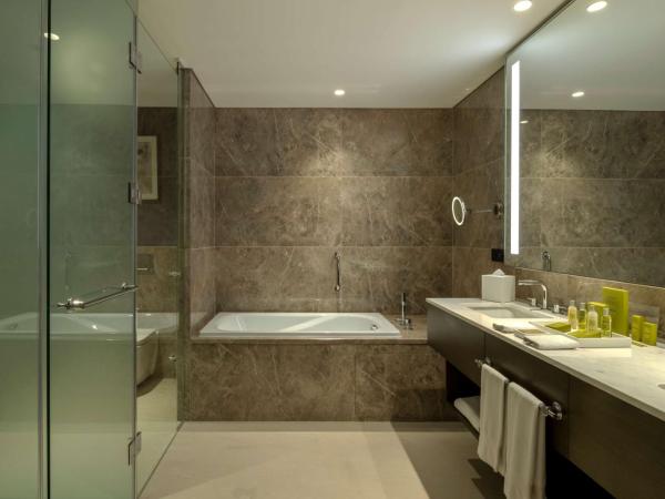 Hilton Mall Of Istanbul : photo 6 de la chambre suite 1 chambre lit king-size avec terrasse