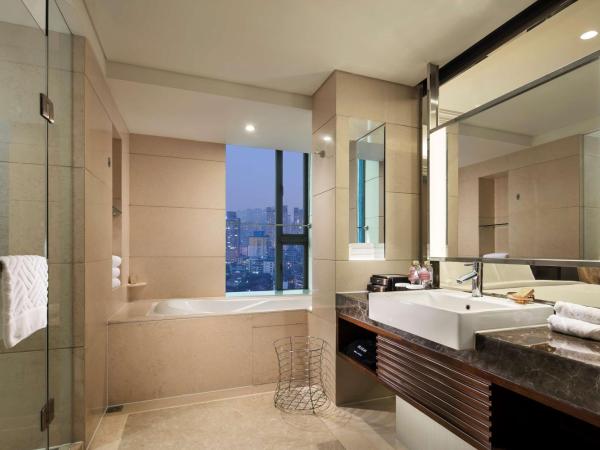 DoubleTree by Hilton Chongqing North : photo 3 de la chambre chambre de luxe - 1 lit king-size