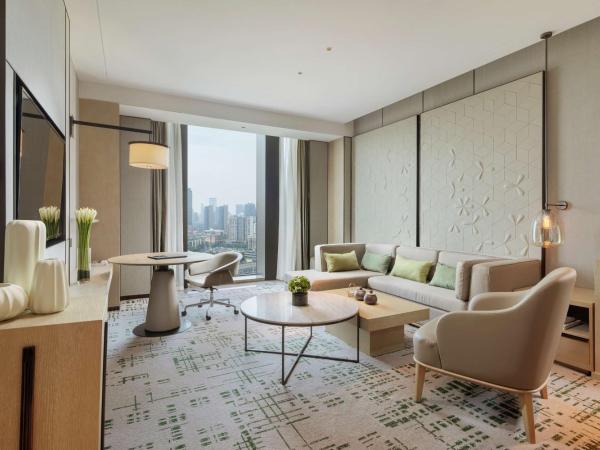 Hilton Chengdu Chenghua : photo 2 de la chambre suite lit king-size 1 chambre exécutive
