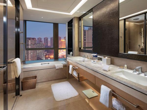 Doubletree By Hilton Chengdu Longquanyi : photo 10 de la chambre suite 1 chambre deluxe lit king-size