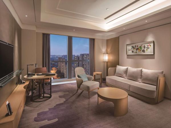 Doubletree By Hilton Chengdu Longquanyi : photo 3 de la chambre suite 1 chambre deluxe lit king-size