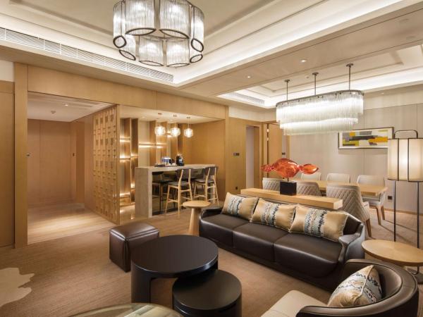 Doubletree By Hilton Chengdu Longquanyi : photo 4 de la chambre suite lit king-size 1 chambre exécutive