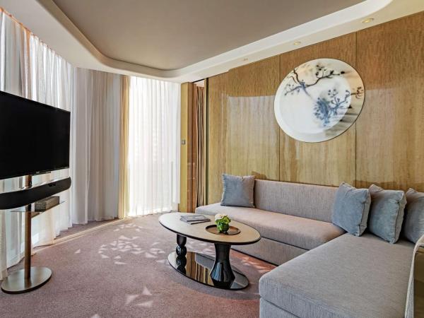 Conrad Hangzhou : photo 2 de la chambre suite deluxe avec lit king-size
