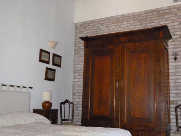 Guest House Il Giardino Segreto : photo 7 de la chambre suite (3 adultes) - bâtiment indépendant