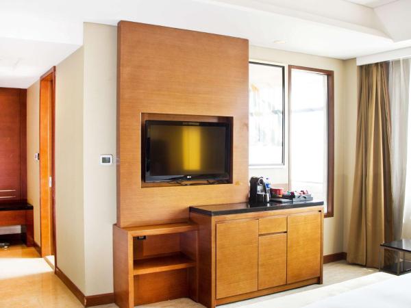 DoubleTree by Hilton Shenyang : photo 6 de la chambre chambre king exécutive avec accès au salon