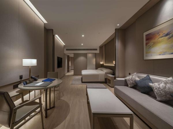 DoubleTree By Hilton Shenzhen Nanshan Hotel & Residences : photo 4 de la chambre deluxe studio- park view