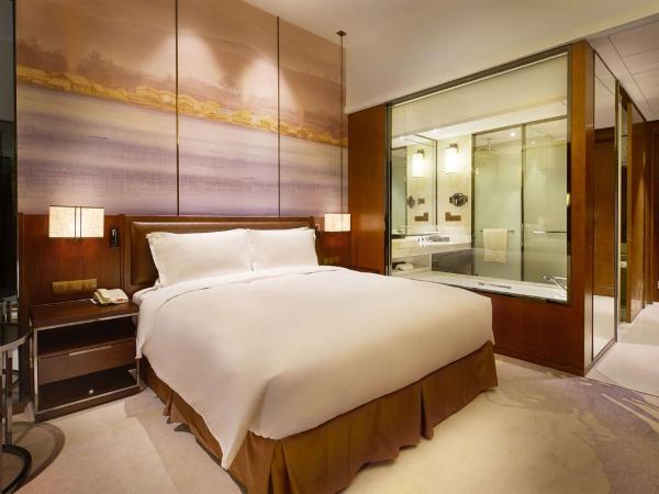 DoubleTree By Hilton Ningbo Beilun : photo 2 de la chambre chambre lit king-size deluxe