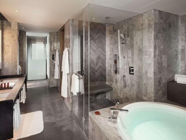 Conrad Shenyang : photo 5 de la chambre suite de luxe avec 2 lits queen-size