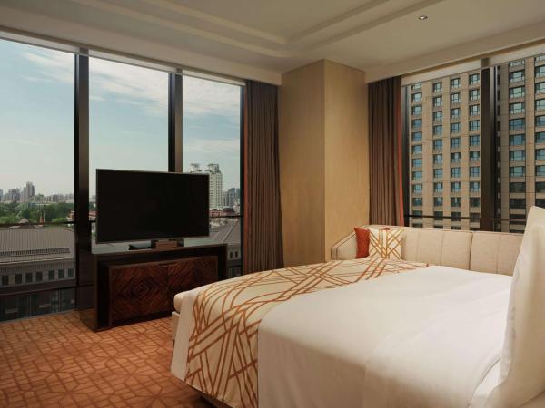 Conrad Tianjin : photo 6 de la chambre suite lit king-size cour