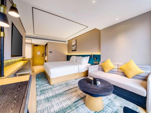 Hilton Garden Inn Chengdu Kuanzhai Alley : photo 5 de la chambre chambre lit king-size deluxe avec balcon