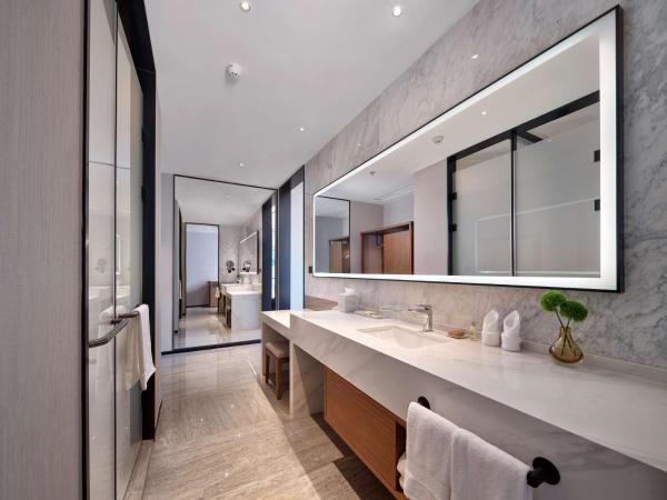 Hilton Garden Inn Hangzhou Xixi Zijingang : photo 5 de la chambre chambre lit king-size deluxe