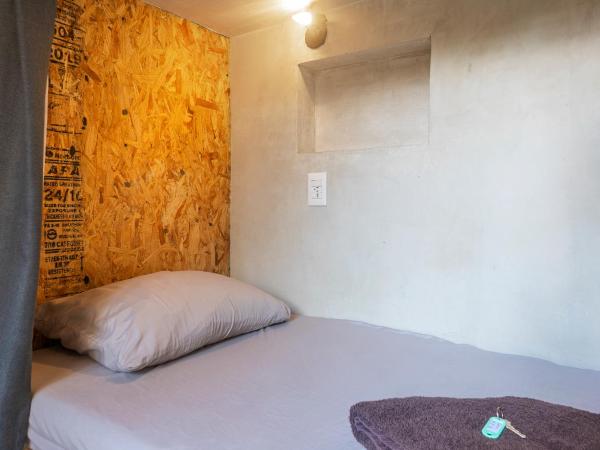 Hostal Doña Lucha : photo 3 de la chambre lit simple dans dortoir mixte