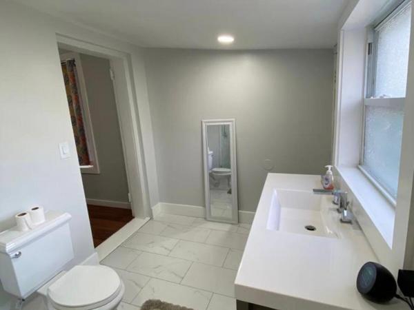Home near University City : photo 4 de la chambre chambre double avec salle de bains privative séparée